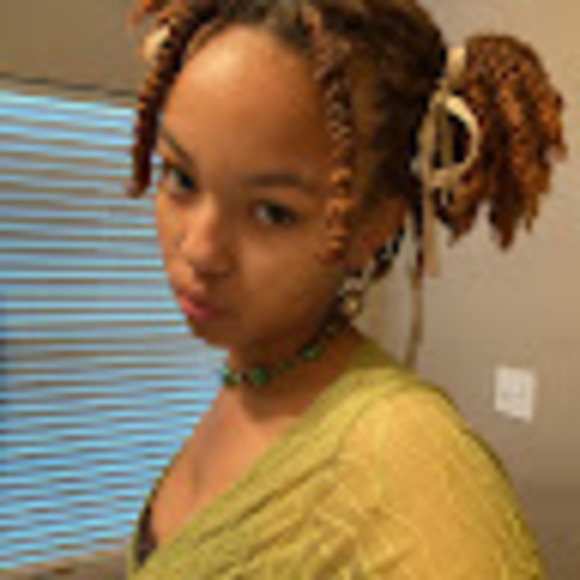 Meet your Posher, Cailyn - Picture 1 of 1
